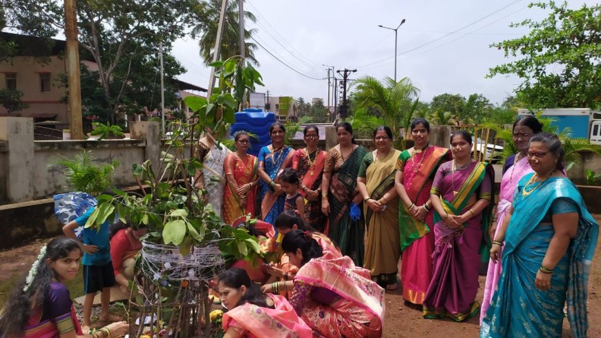 रत्नागिरी : 'झाडे लावा, झाडे जगवा, पृथ्वी वाचवा' असा संदेश देत वृक्षारोपणाचा कार्यक्रम संपन्न