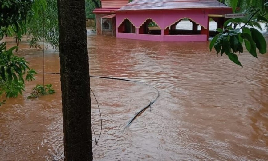 आंजणारीतील दत्त मंदिराला पुराचा वेढा