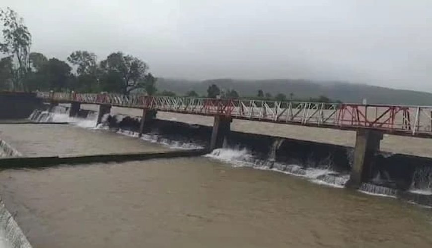 पंचगंगा नदीनं धोक्याची पातळी गाठली; कोल्हापूर-रत्नागिरी मार्ग वाहतुकीसाठी बंद