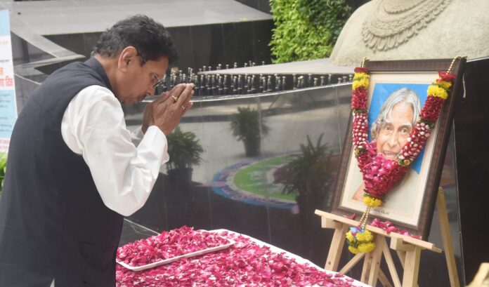 0494ec1c79ec98bf205143411dc9d686