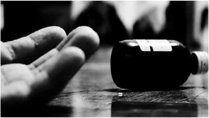 Father-ate-poison-after-killing