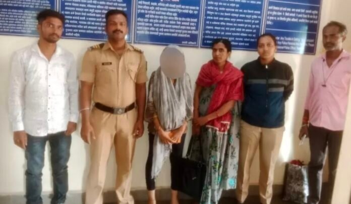 Missing woman from Pune found in Ratnagiri; The police handed him over safely to his relatives