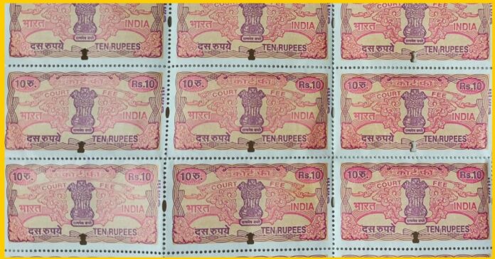 shopkeepers-are-selling-rs-10-co