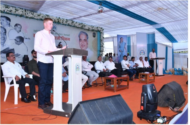 c7fc53cf-18f4-44bd-92c9-4908d0ef63a2