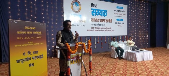 c808326871a30251f53b6f5face2b9d9