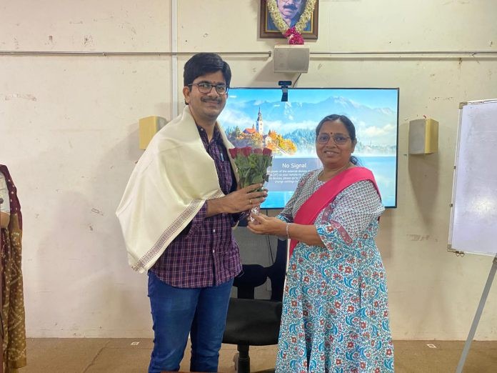 4987161681f2c9b41fcc395372f9daad