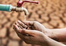 Khed Water Crisis: खेड मधील १३ गावांतील २८ वाड्यांमध्ये भीषण टंचाई; शासकीय टँकर नादुरुस्त झाल्याने ग्रामस्थांचे हाल