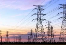 Sangameshwar Electricity Issue: पांगरीत महावितरणच्या कमी दाबाच्या वीजपुरवठ्याने ग्रामस्थ त्रस्त