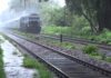 Konkan Railway Schedule: कोकण रेल्वेचे वेळापत्रक पावसामुळे विस्कळीत..!