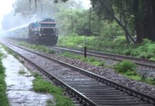 Konkan Railway Schedule: कोकण रेल्वेचे वेळापत्रक पावसामुळे विस्कळीत..!