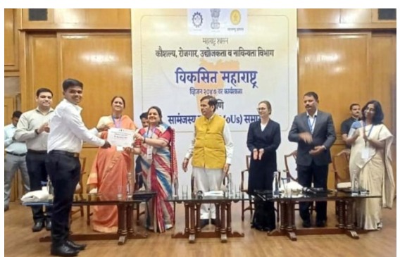 32edb6e9-ac84-4e36-be95-24201bb0caf5