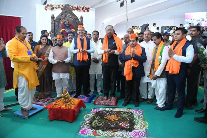 120d217051304e5e3461497aeb696020