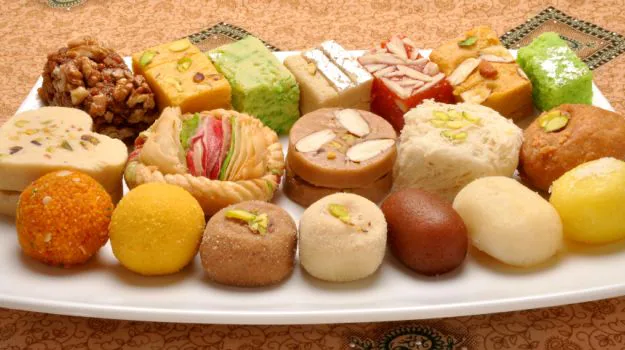 bengali-sweets_625x350_51456134816