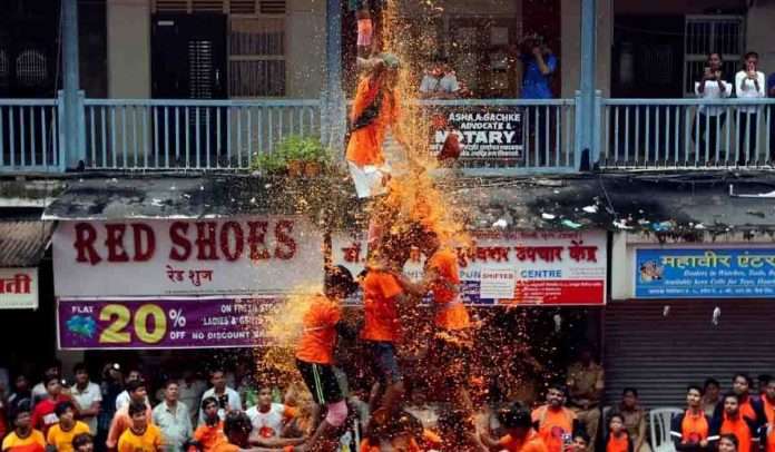 dahihandi-696x406
