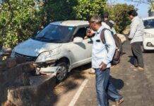 रत्नागिरी-करबुडे मार्गावर कारचा अपघात; डोळ्यावर सूर्यप्रकाश पडल्याने कार थेट गडग्यात