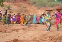 ‘मनरेगा’चे रूप बदलणार! १ जुलैपासून लागू होणार ‘विकसित भारत-गॅरंटी फॉर रोजगार’ योजना; आता मिळणार १२५ दिवसांच्या कामाची हमी, ‘स्मार्ट जॉब कार्ड’सह फेस रेकग्निशन तंत्रज्ञान