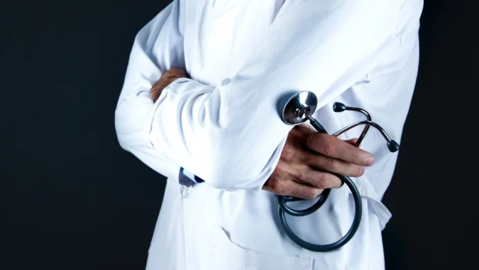how-to-become-a-doctor-292941-16x9