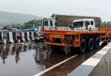 Sangameshwar Sonavi Bridge: सोनवी पुलावर दोन ट्रकची धडक