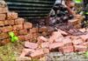 Khed School Wall collapse: वेरळ येथील जिल्हा परिषद शाळेची संरक्षण भिंत कोसळली, सुदैवाने जीवितहानी टळली