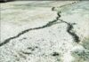 Bhoste Ghat Cracks: भोस्ते घाटात रस्त्याला मोठ्या भेगा; ठेकेदाराकडून तात्पुरती मलमपट्टी