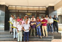 Marathi Patrakar Parishad Ratnagiri: रत्नागिरीत मराठी पत्रकार परिषदेकडून पत्रकारांना छत्र्यांचे वाटप; माळनाका विश्रामगृहावर स्तुत्य उपक्रम