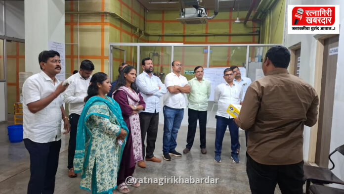 रत्नागिरीतील हापूसला जागतिक बाजारपेठ मिळवून देण्यासाठी पदाधिकाऱ्यांची वाशी निर्यात केंद्राला भेट