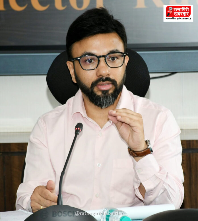 गावाचा विकास स्वच्छतेवरच अवलंबून: मिरजोळेत वृक्षारोपण प्रसंगी जिल्हाधिकारी मनुज जिंदल यांचे प्रतिपादन