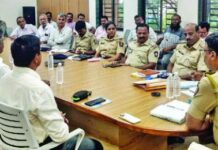 Ganeshotsav Traffic Regulations Ratnagiri: उपप्रादेशिक परिवहन कार्यालयात रिक्षा-बस वाहतूकदारांची संयुक्त बैठक; गणेशोत्सवात रिक्षा, बस वाहतुकीवर प्रशासनाची करडी नजर