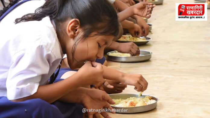 FDA Inspection Ratnagiri School : एफडीएच्या अचानक तपासणीनंतर धान्याचा दर्जा सुधारला; शाळांमध्ये पोहोचतोय स्वच्छ तांदूळ