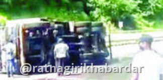 Kashedi Ghat Container Accident: कशेडी घाटात ओल्या मच्छीने भरलेला कंटेनर उलटला