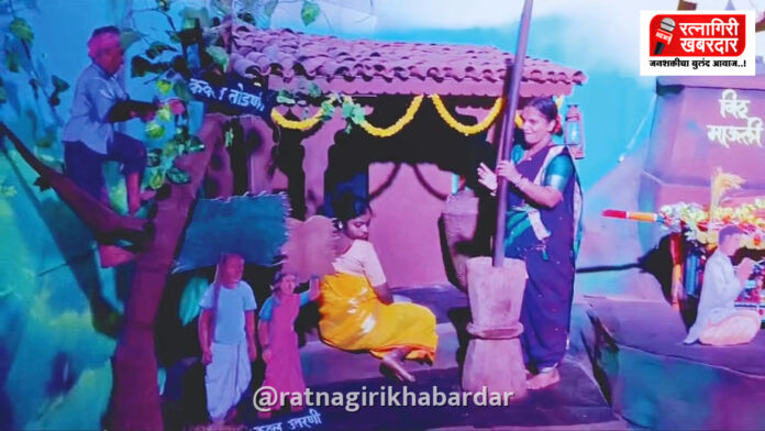 Mandangad Palgharwadi Ganpati: 'खेड्याकडे चला'चा भावस्पर्शी संदेश; पालघरवाडी गणेशोत्सव मंडळाचा देखावा आकर्षणाचा केंद्रबिंदू Mandangad Palgharwadi Ganpati: 'खेड्याकडे चला'चा भावस्पर्शी संदेश; पालघरवाडी गणेशोत्सव मंडळाचा देखावा आकर्षणाचा केंद्रबिंदू