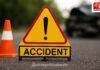 Mumbai Goa Highway Accident News: कोदवली येथे कंटेनर दुभाजकाला आदळून उलटला! Mumbai Goa Highway Accident News: कोदवली येथे कंटेनर दुभाजकाला आदळून उलटला!