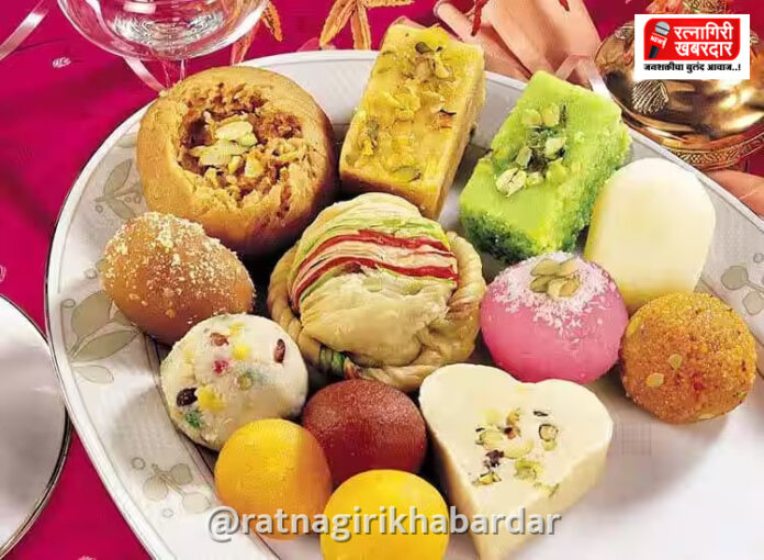 Ratnagiri FDA Food Crackdown: अन्न व औषध प्रशासनाचा धडक दणका; ३ परवाने निलंबित, एकाचा व्यवसाय बंद