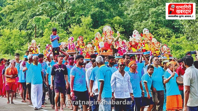 Ratnagiri Ganesh Visarjan: रत्नागिरी जिल्ह्यात १ लाखाहून अधिक मूर्तींना भावुक वातावरणात निरोप