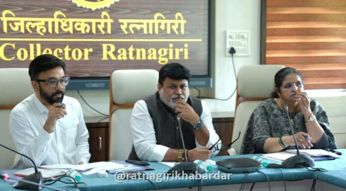 Ratnagiri News: थेट शेतकऱ्यांच्या बांधावर जाऊन संवेदनशीलतेने पंचनामे करा; पालकमंत्री डॉ. उदय सामंत यांचे स्पष्ट निर्देश