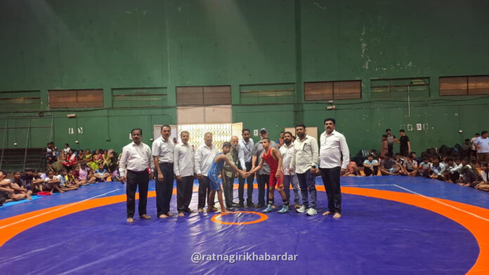 Ratnagiri School Wrestling Competition: जिल्हा शालेय कुस्ती स्पर्धेत २२५ मल्लांचा थरार; विभागीय स्पर्धेसाठी ७८ विद्यार्थ्यांची निवड Ratnagiri School Wrestling Competition: जिल्हा शालेय कुस्ती स्पर्धेत २२५ मल्लांचा थरार; विभागीय स्पर्धेसाठी ७८ विद्यार्थ्यांची निवड