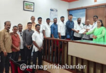 Shiv Sena UBT Chiplun Representation: चिपळूण तालुका दुष्काळग्रस्त यादीत समाविष्ट करा; शिवसेना (उबाठा) पक्षाचे प्रशासनाला निवेदन Shiv Sena UBT Chiplun Representation: चिपळूण तालुका दुष्काळग्रस्त यादीत समाविष्ट करा; शिवसेना (उबाठा) पक्षाचे प्रशासनाला निवेदन