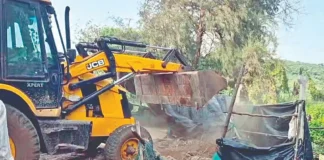 Aare Ware Beach Action: रत्नागिरीतील आरे-वारे समुद्रकिनारी वनविभागाची अचानक धडक कारवाई; २० ते २१ तात्पुरते स्टॉल्स उद्ध्वस्त