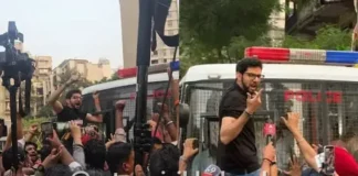 Aditya Thackeray and Amit Thackeray: मुख्य निवडणूक आयुक्त ज्ञानेश कुमार यांच्याविरोधातील आंदोलनावरून आदित्य ठाकरे आणि अमित ठाकरेंवर गुन्हा दाखल