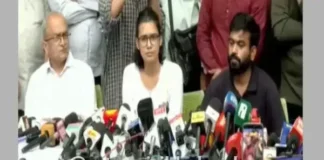 CJP Press Conference Chaos: कॉकरोच जनता पार्टीच्या पत्रकार परिषदेत जोरदार गोंधळ; अभिजीत दिपकेंचा ५०-१०० रुपयांसाठी राडा करणाऱ्यांवर हल्लाबोल