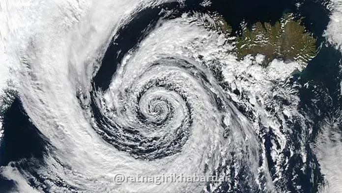 Cyclone in Arabian Sea Alert: अरबी समुद्रात २६ ऑक्टोबरला चक्रीवादळाची शक्यता; रत्नागिरीसह किनारपट्टीला सतर्कतेचा इशारा, राज्यात पावसाचा अंदाज Cyclone in Arabian Sea Alert: अरबी समुद्रात २६ ऑक्टोबरला चक्रीवादळाची शक्यता; रत्नागिरीसह किनारपट्टीला सतर्कतेचा इशारा, राज्यात पावसाचा अंदाज