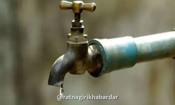Dapoli Water Scarcity: दापोली तालुक्यात भीषण पाणीटंचाईचे संकट; पाऊस लवकर गायब झाल्याने नदी-विहिरींची पातळी खालावली Dapoli Water Scarcity: दापोली तालुक्यात भीषण पाणीटंचाईचे संकट; पाऊस लवकर गायब झाल्याने नदी-विहिरींची पातळी खालावली
