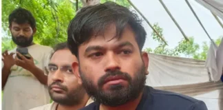 Delhi Protest Action: 'कॉकरोच जनता पार्टी'चे अभिजित दीपकेंना आज न्यायालयात हजर करणार; AISA अध्यक्ष नेहा बोरा यांची सुटका
