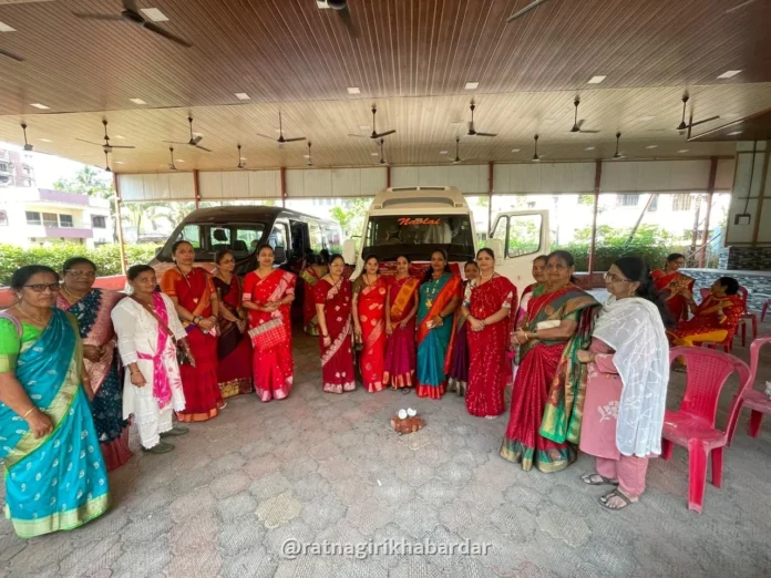 नगरसेविका पूजा पवार यांच्या पुढाकाराने प्रभाग ५ मधील महिलांसाठी मोफत देवी दर्शन सहल; उत्स्फूर्त प्रतिसाद नगरसेविका पूजा पवार यांच्या पुढाकाराने प्रभाग ५ मधील महिलांसाठी मोफत देवी दर्शन सहल; उत्स्फूर्त प्रतिसाद