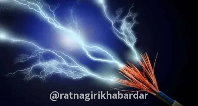 रत्नागिरीत वीज खांबावरून पडून दोन कर्मचारी जखमी; महावितरणच्या कंत्राटी कामगारांच्या सुरक्षेचा प्रश्न पुन्हा ऐरणीवर