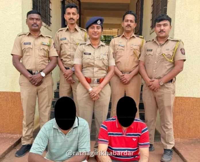 शेअर मार्केट गुंतवणुकीच्या नावाखाली ११ लाखांची फसवणूक; रत्नागिरी सायबर पोलिसांकडून सोलापूर आणि धाराशिवमधील दोघे जेरबंद शेअर मार्केट गुंतवणुकीच्या नावाखाली ११ लाखांची फसवणूक; रत्नागिरी सायबर पोलिसांकडून सोलापूर आणि धाराशिवमधील दोघे जेरबंद