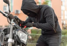 Hero Splendor Theft Rajapur: ओणी हायस्कूलसमोरून हिरो स्प्लेंडर दुचाकी चोरीला; अज्ञात इसमावर गुन्हा दाखल