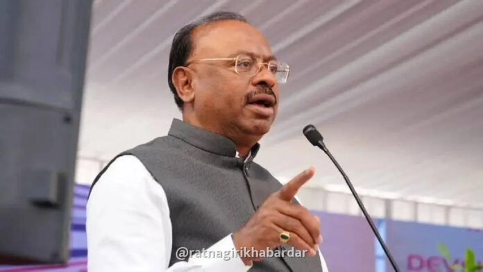 Maharashtra Document Registration Aadhaar Mandatory News: राज्यात दस्त नोंदणीसाठी आधार कार्ड अनिवार्य; फसवणुकीला आळा घालण्यासाठी १ ऑक्टोबरपासून नवीन नियम लागू Maharashtra Document Registration Aadhaar Mandatory News: राज्यात दस्त नोंदणीसाठी आधार कार्ड अनिवार्य; फसवणुकीला आळा घालण्यासाठी १ ऑक्टोबरपासून नवीन नियम लागू