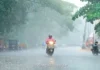 Maharashtra Weather Updates: राज्यात ऑक्टोबर हीटचे सावट; हवामान तज्ज्ञ पंजाबराव डख यांच्या अंदाजानुसार २० ते २५ ऑक्टोबर दरम्यान परतीचा पाऊस परतण्याची शक्यता Maharashtra Weather Updates: राज्यात ऑक्टोबर हीटचे सावट; हवामान तज्ज्ञ पंजाबराव डख यांच्या अंदाजानुसार २० ते २५ ऑक्टोबर दरम्यान परतीचा पाऊस परतण्याची शक्यता