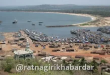 Mirkarwada Bandar Jetty: मिरकरवाडा बंदरात परप्रांतीय नौकांमुळे जेटीची कोंडी: दुरुस्ती होताच नौका हटवण्याच्या प्रशासनाच्या सूचना Mirkarwada Bandar Jetty: मिरकरवाडा बंदरात परप्रांतीय नौकांमुळे जेटीची कोंडी: दुरुस्ती होताच नौका हटवण्याच्या प्रशासनाच्या सूचना